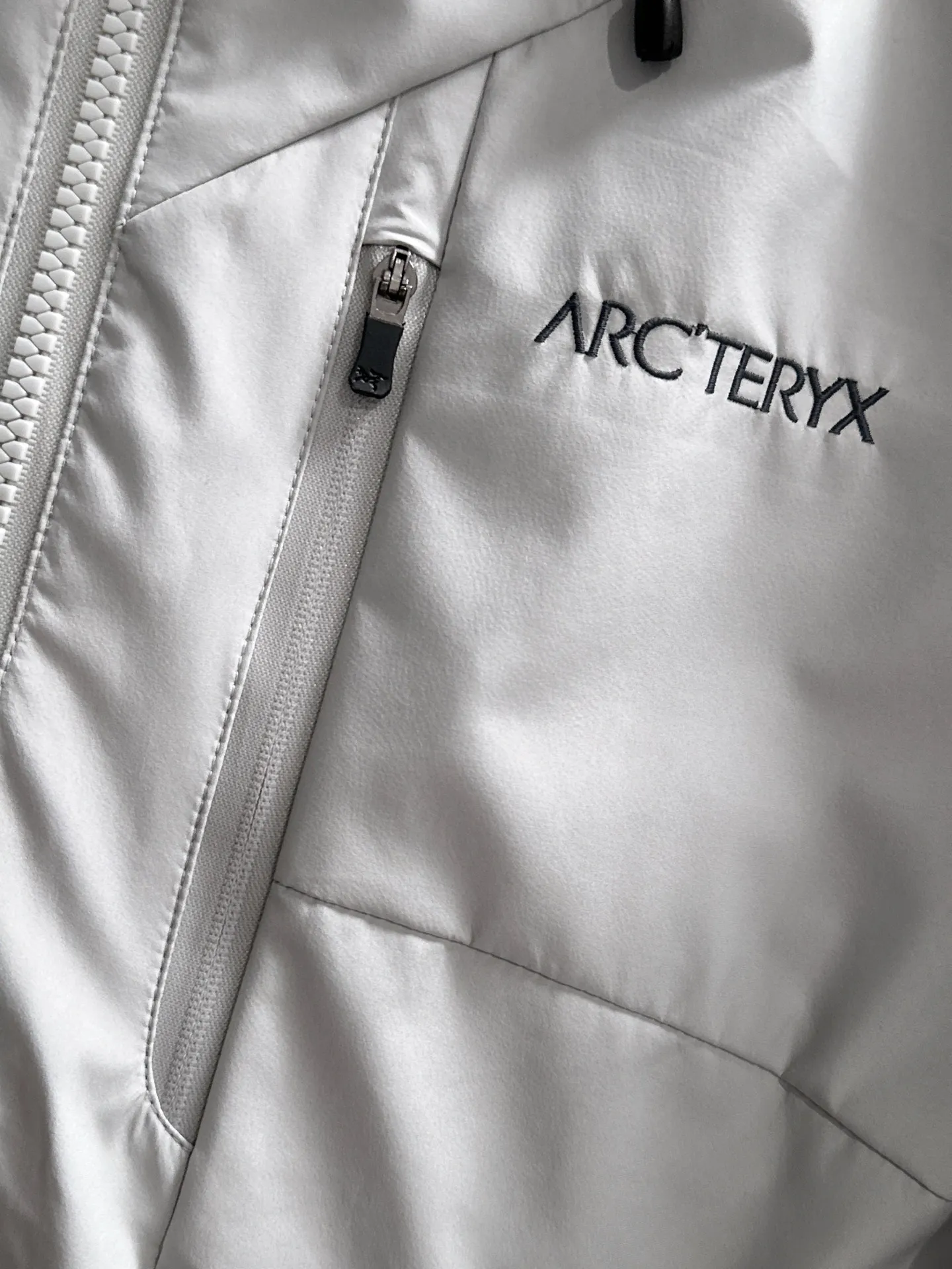 Same Style， ， 2026 New Arrival ，Original Premium Breathable ， ， ， Quality。 ， Sizes：M～3XL，